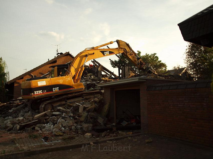 Hausexplosion Bornheim Widdig P861.JPG